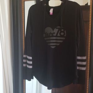 "Love" Longsleeve Hoodie